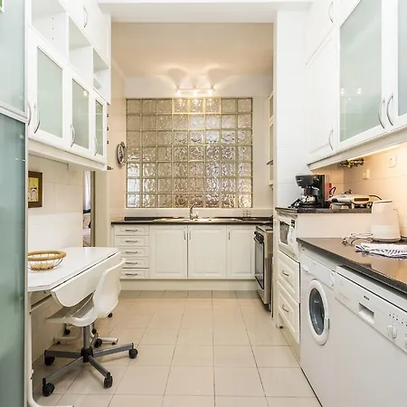 D. Rodrigo Apartment *